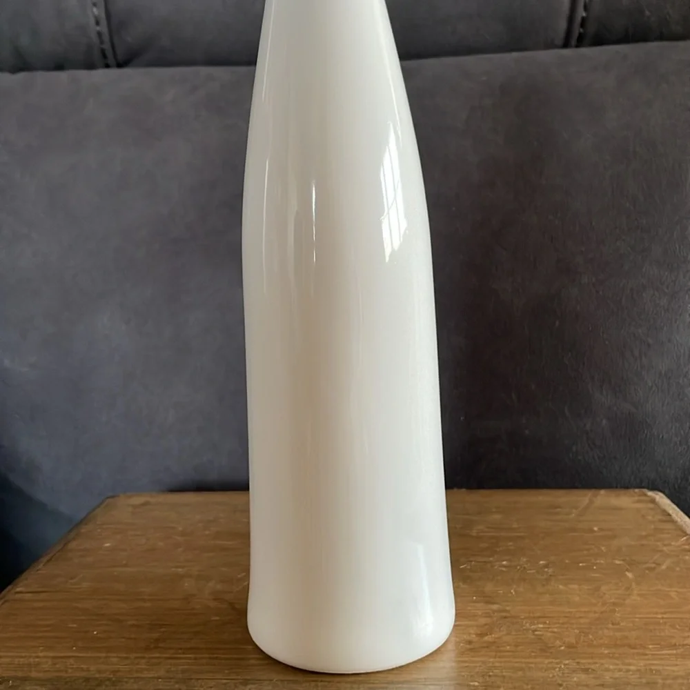 2004 Vintage Haeger White Vase Pre-Owned Excellent Condition (9) - Picture 6 of 6